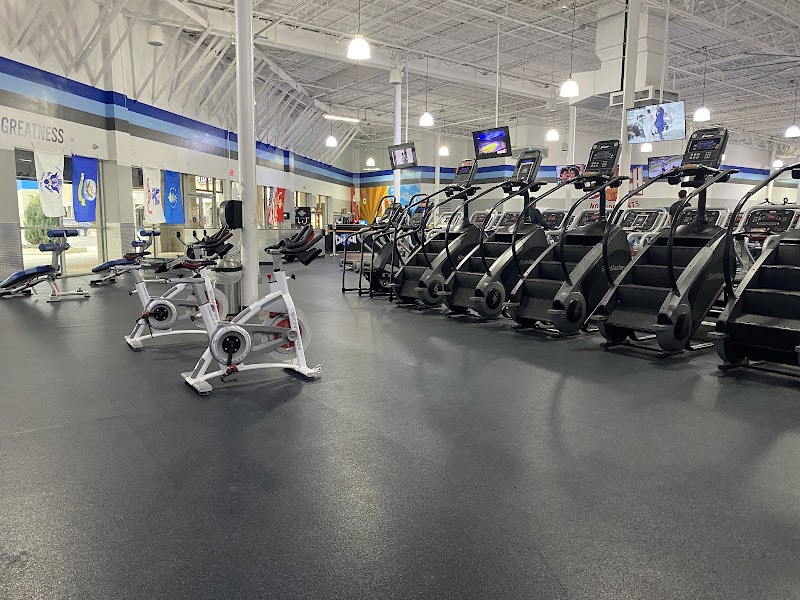 Photo of Crunch Fitness - North Charleston