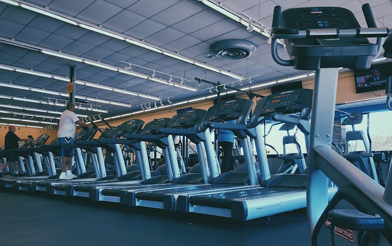 Photo of Fitness Worldwide Gyms - Florence 2nd Loop Coed