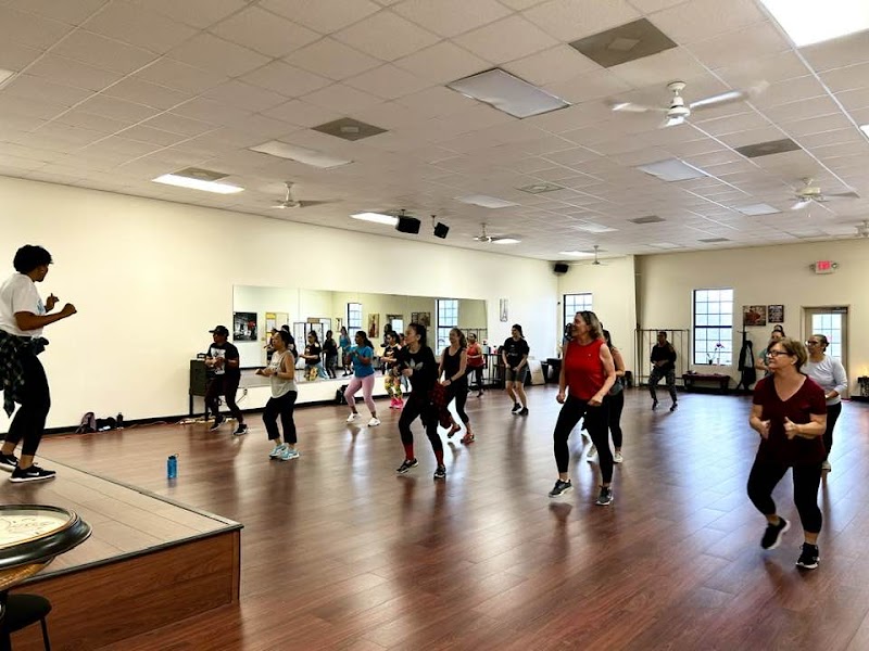 Photo of 690 Women's Fitness
