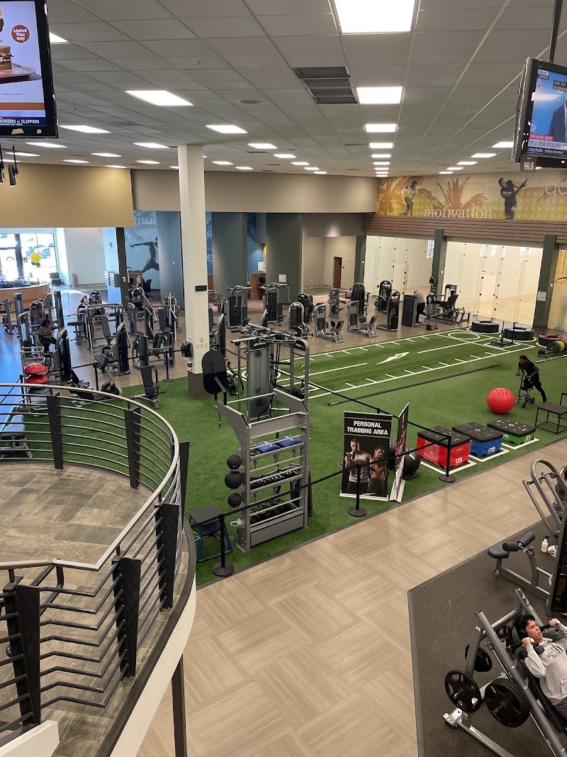 Photo of LA Fitness